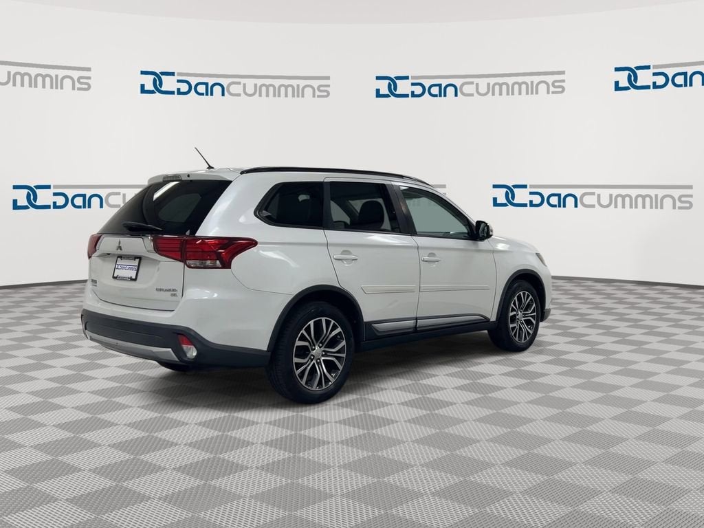 2016 Mitsubishi Outlander SE