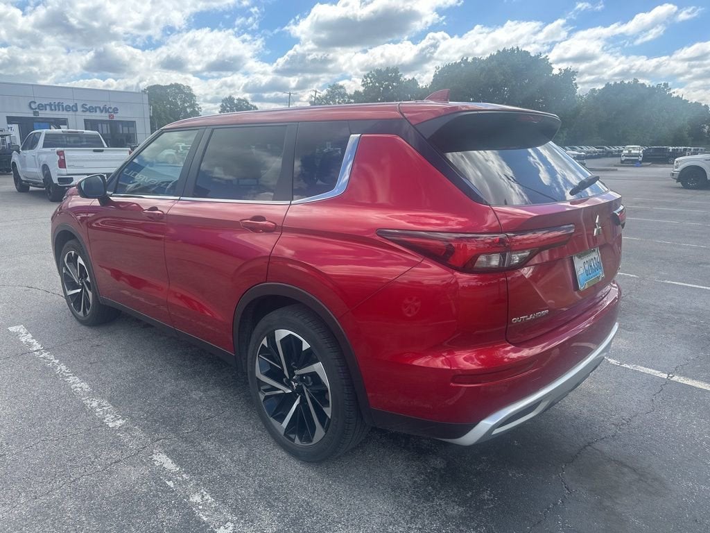 2023 Mitsubishi Outlander SE