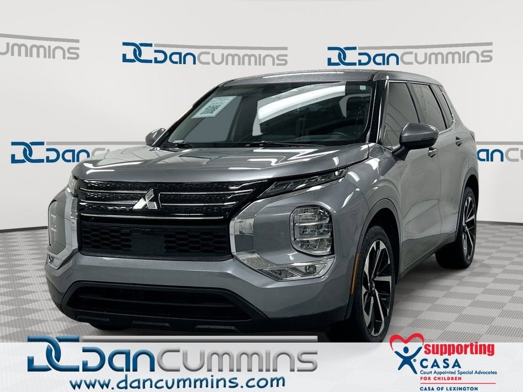 2023 Mitsubishi Outlander SE