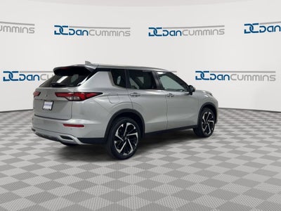 2024 Mitsubishi Outlander SE