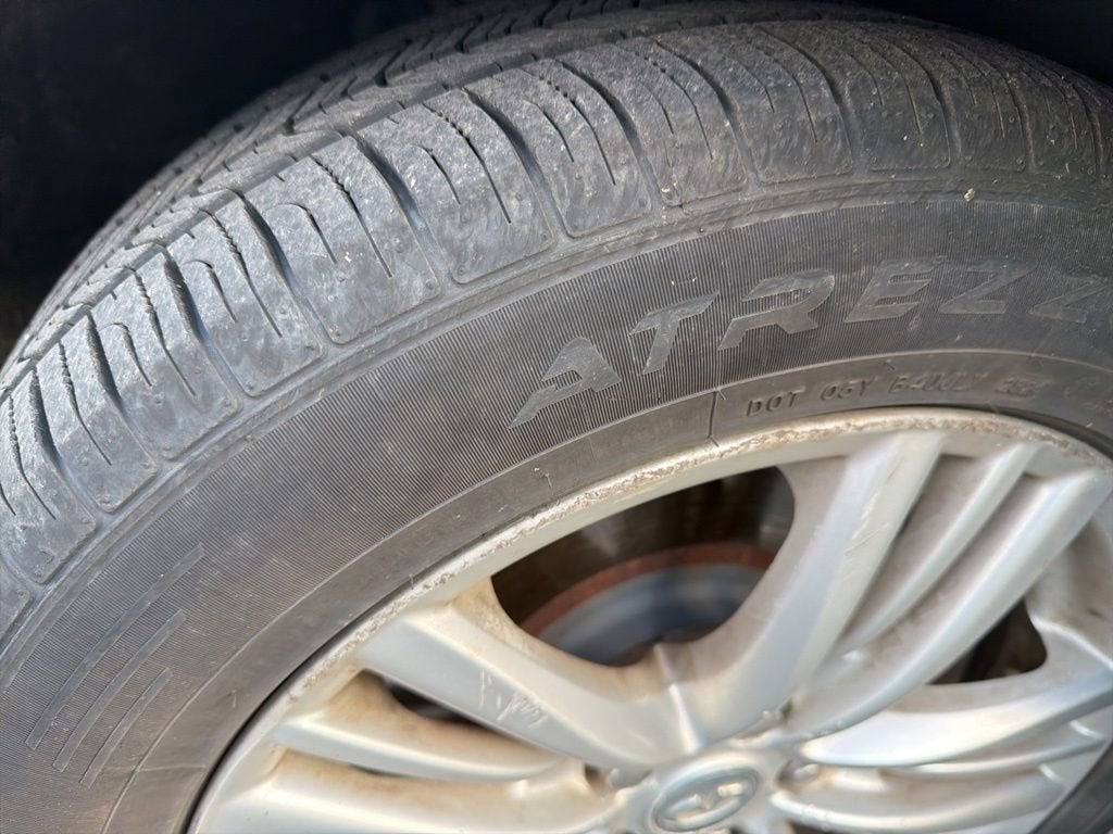 2010 INFINITI G37 Sedan x