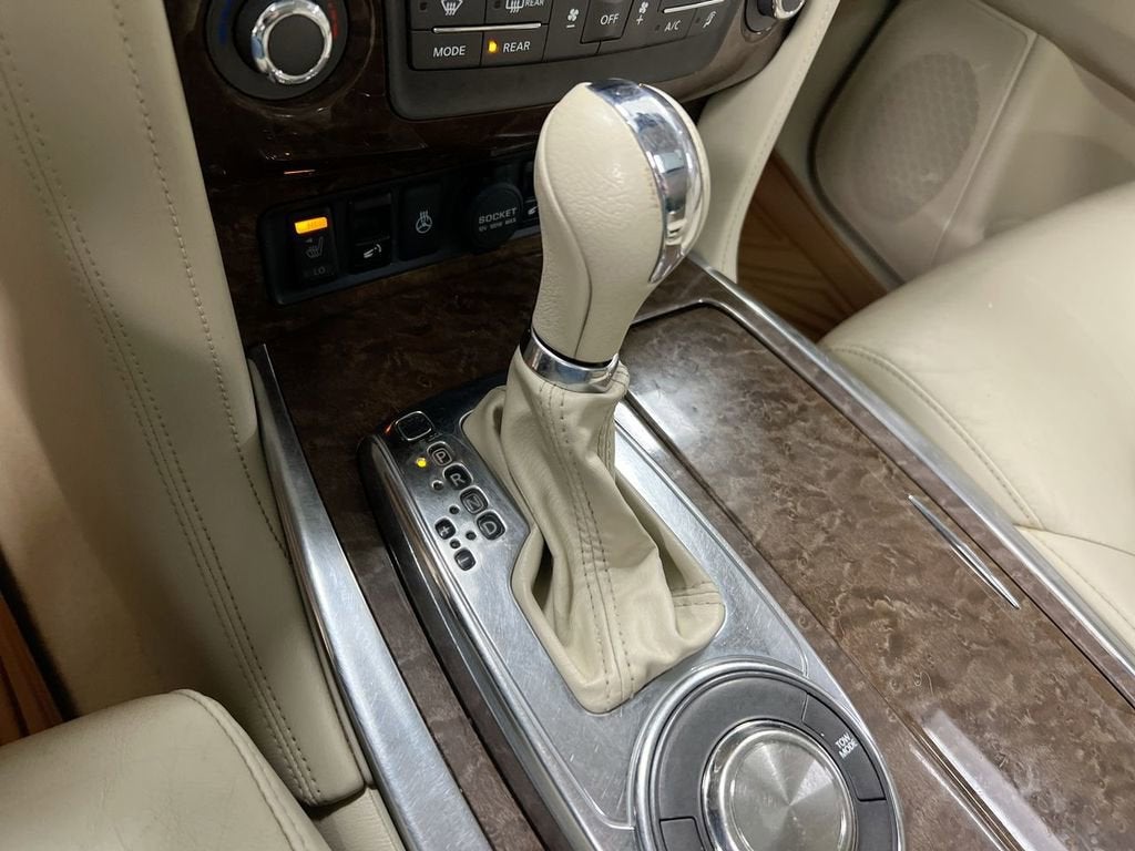 2016 INFINITI QX80 Base