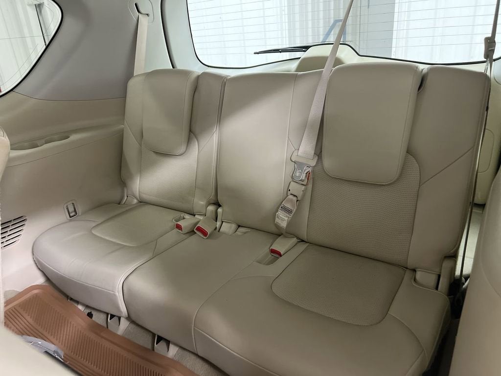 2016 INFINITI QX80 Base