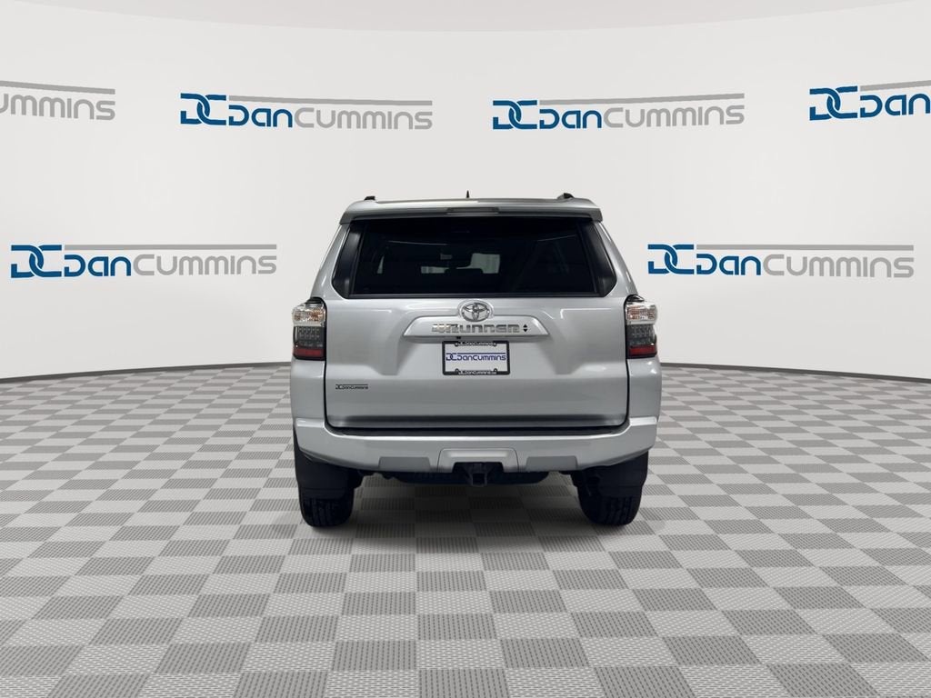 2022 Toyota 4Runner SR5