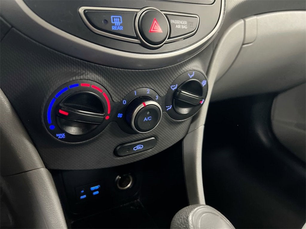 2016 Hyundai Accent SE