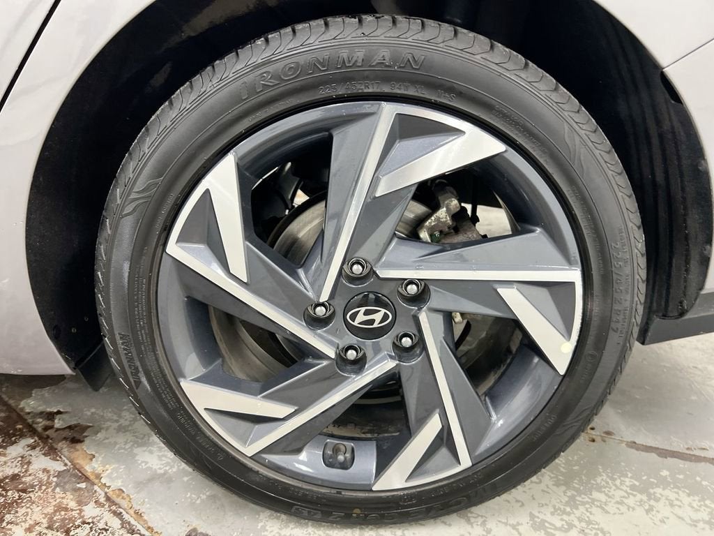 2024 Hyundai Elantra Limited