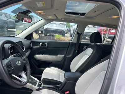 2025 Hyundai Venue SEL