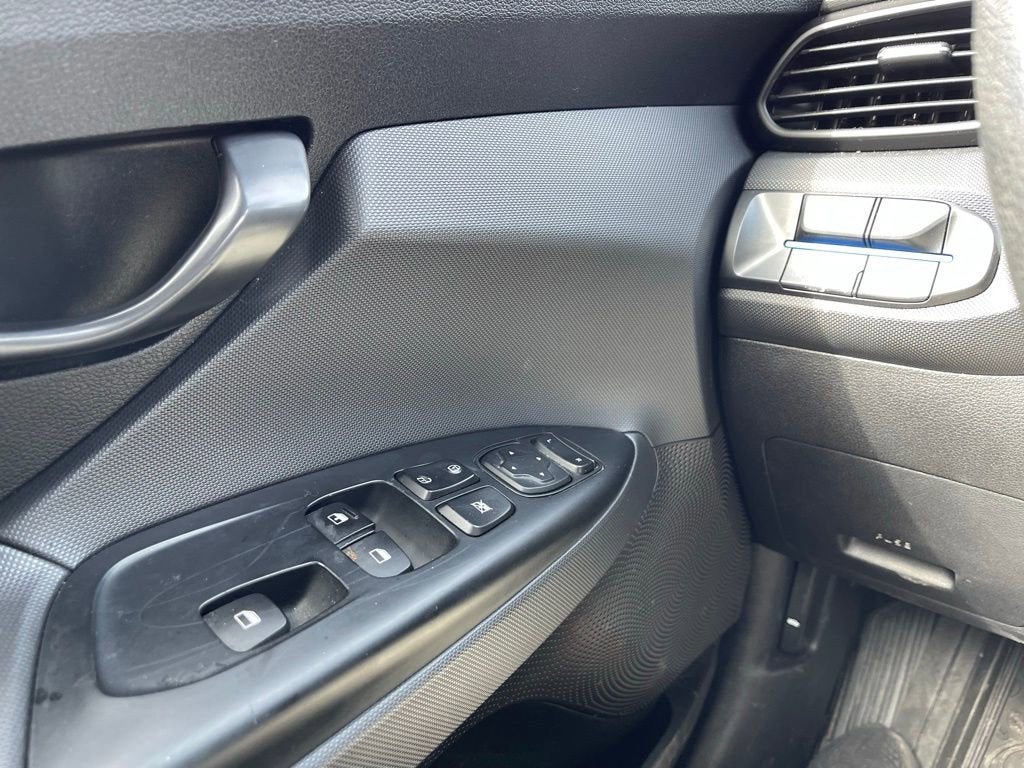 2019 Hyundai Veloster 2.0