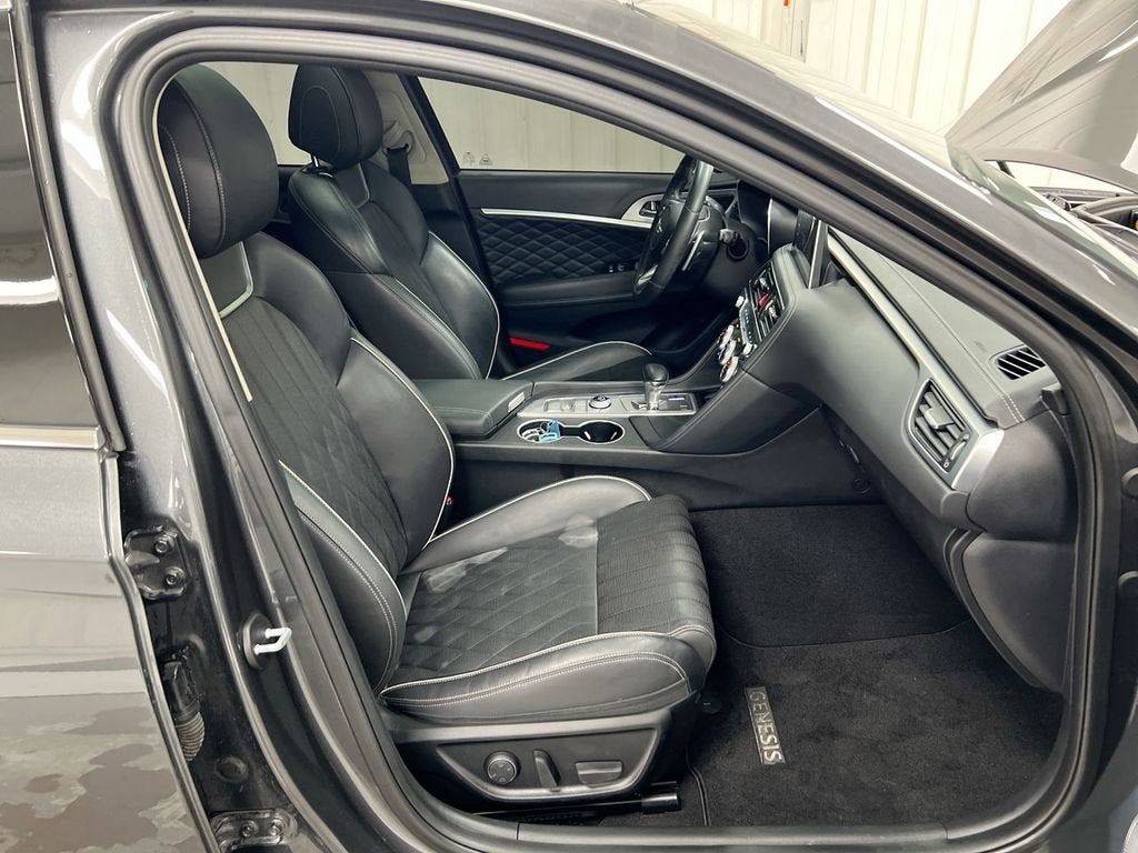 2019 Genesis G70 3.3T Advanced