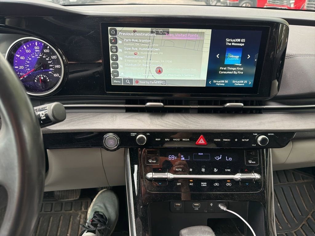 2024 Kia Carnival EX