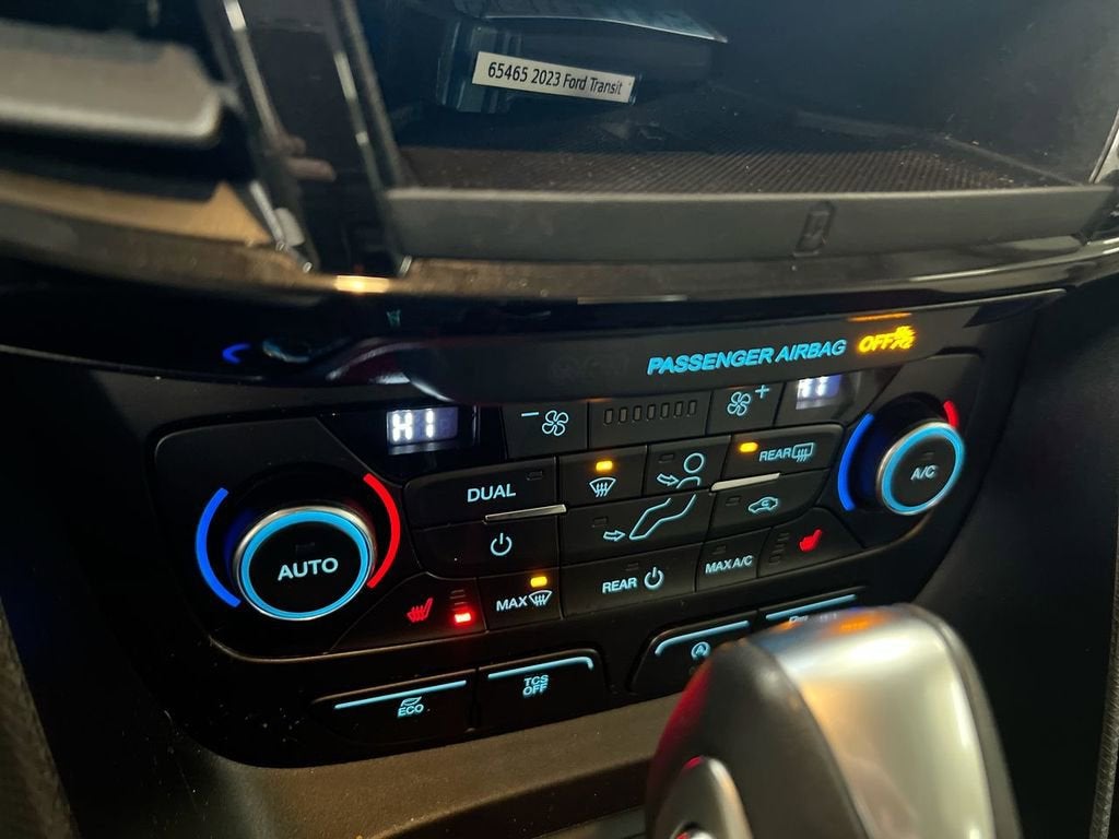 2023 Ford Transit Connect Wagon Titanium