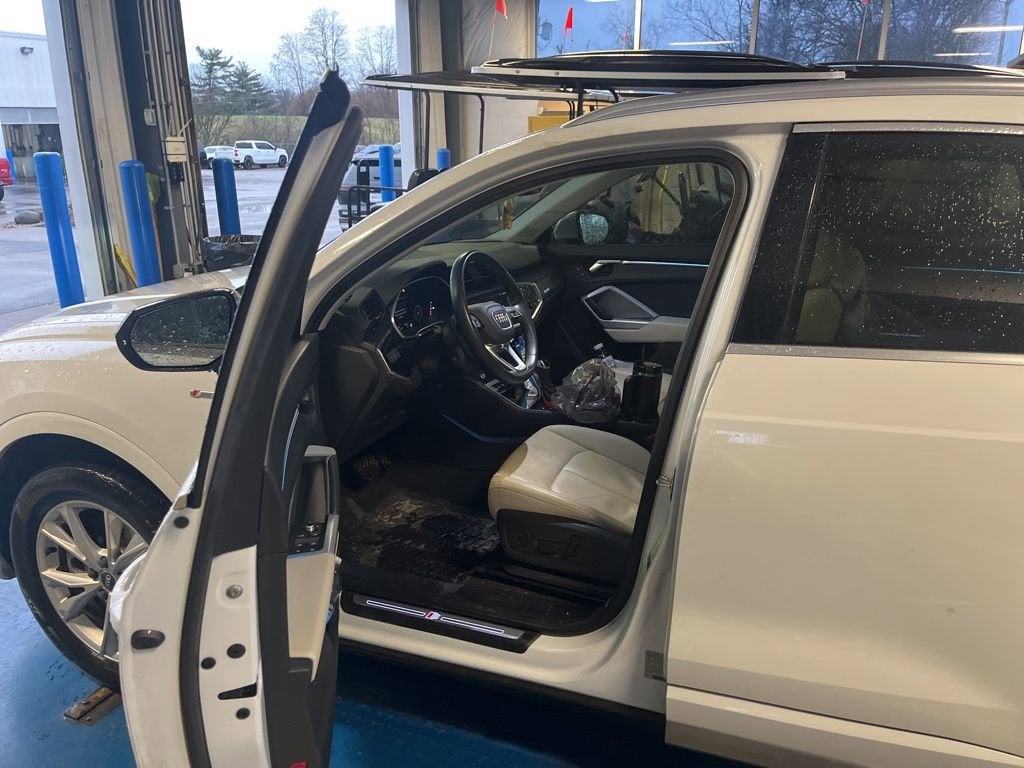 2022 Audi Q3 S line Premium Plus