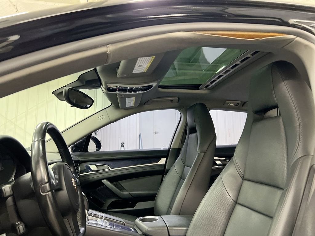 2011 Porsche Panamera Base