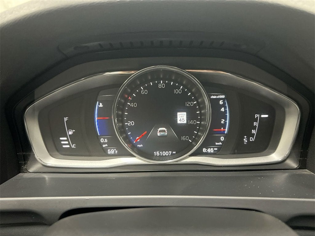 2017 Volvo V60 R-Design Platinum