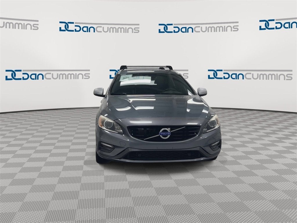2017 Volvo V60 R-Design Platinum