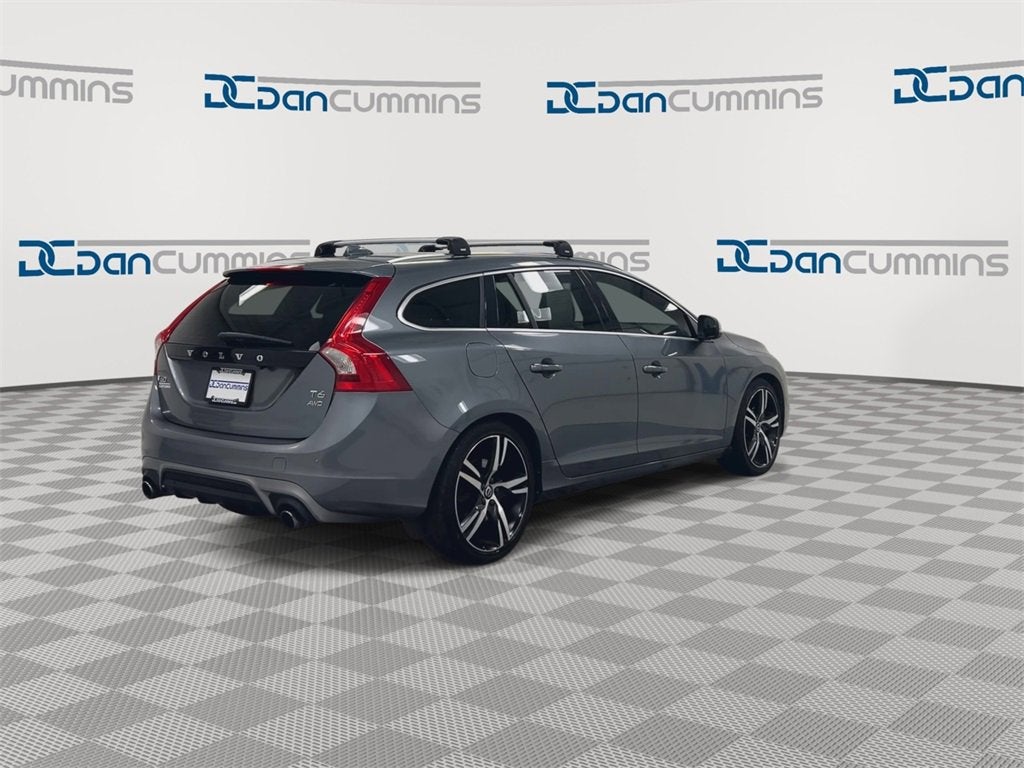 2017 Volvo V60 R-Design Platinum