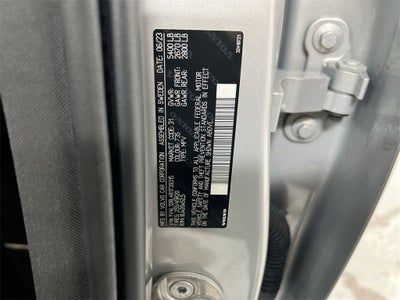 2024 Volvo XC60 Plus Dark Theme