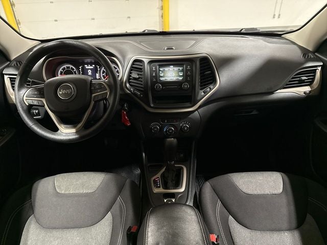 2015 Jeep Cherokee Sport