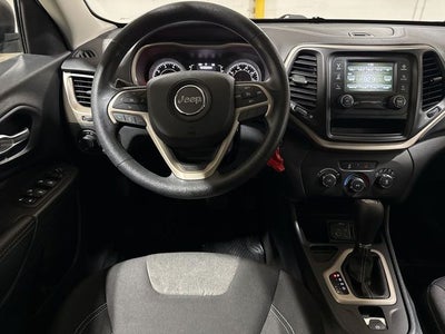 2015 Jeep Cherokee Sport