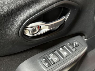 2015 Jeep Cherokee Sport