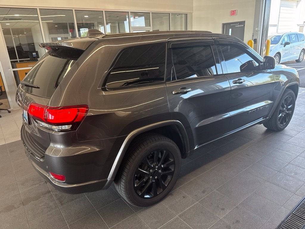 2017 Jeep Grand Cherokee Altitude