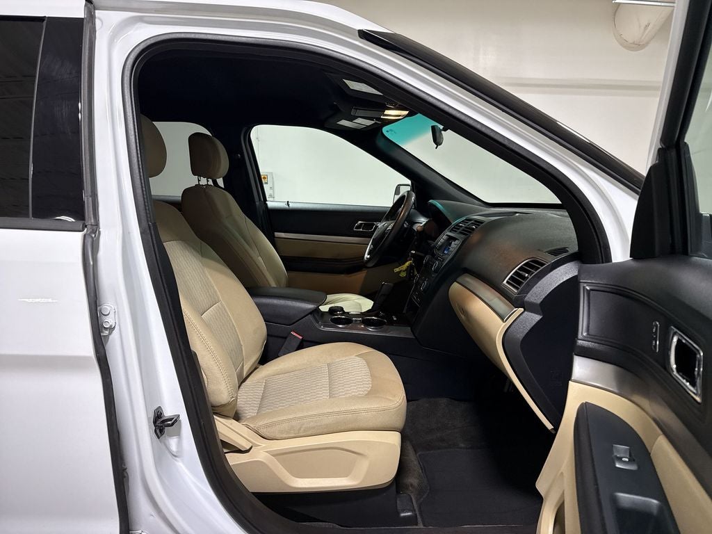 2016 Ford Explorer Base