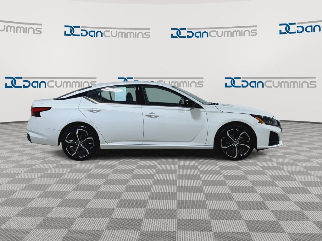 2025 Nissan Altima 2.5 SR