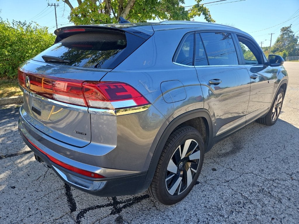 2024 Volkswagen Atlas Cross Sport 2.0T SE w/Technology