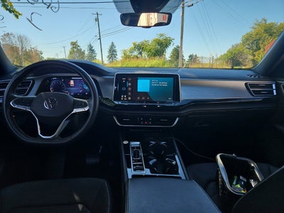 2024 Volkswagen Atlas Cross Sport 2.0T SE w/Technology