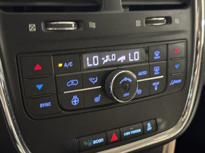 2014 Chrysler Town & Country Touring-L