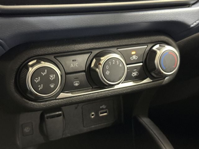 2023 Nissan Versa 1.6 SV