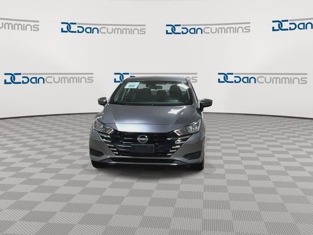 2023 Nissan Versa 1.6 SV