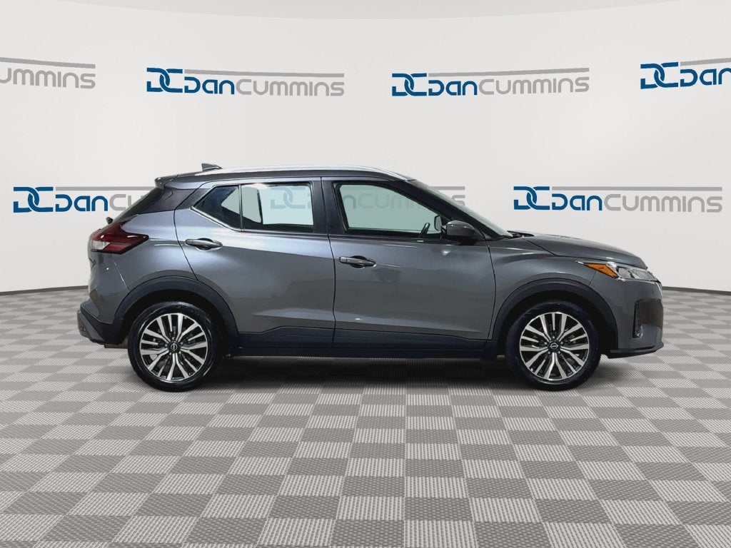 2022 Nissan Kicks SV