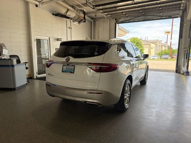 2020 Buick Enclave Essence
