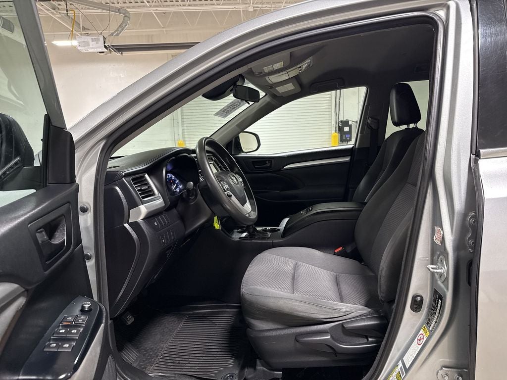 2018 Toyota Highlander LE