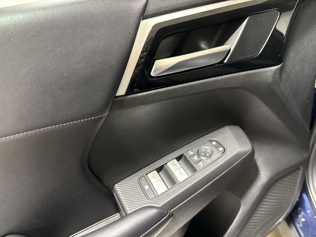 2024 Mitsubishi Outlander SE Black Edition w/Pano Roof