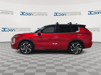 2024 Mitsubishi Outlander Base