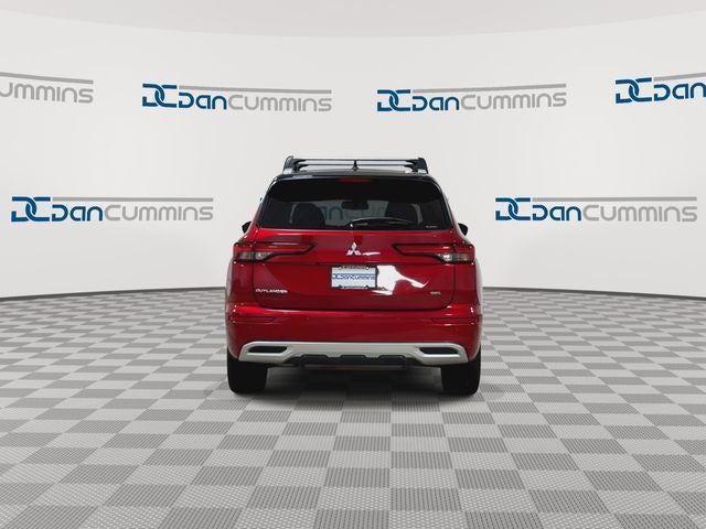 2024 Mitsubishi Outlander Base