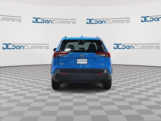2020 Toyota RAV4 Hybrid LE