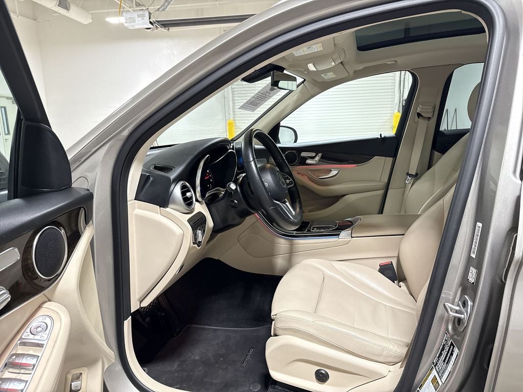 2021 Mercedes-Benz GLC GLC 300