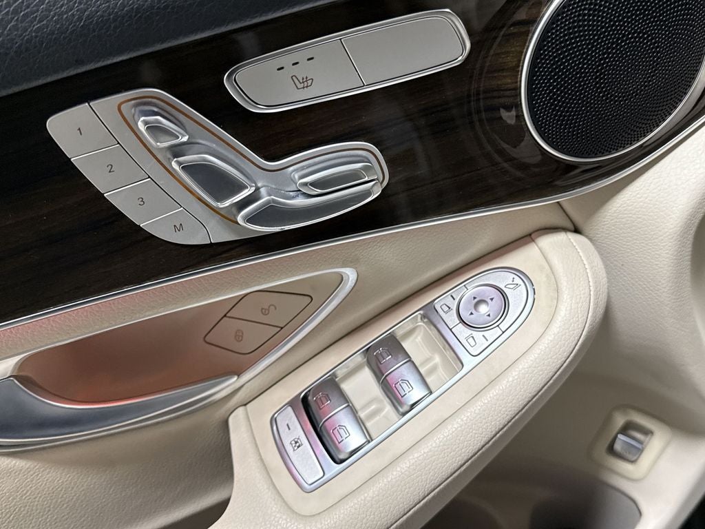 2021 Mercedes-Benz GLC GLC 300