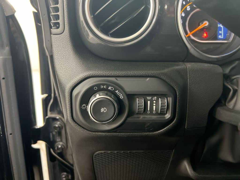 2022 Jeep Wrangler Unlimited Sahara Altitude