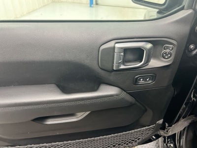 2022 Jeep Wrangler Unlimited Sahara Altitude