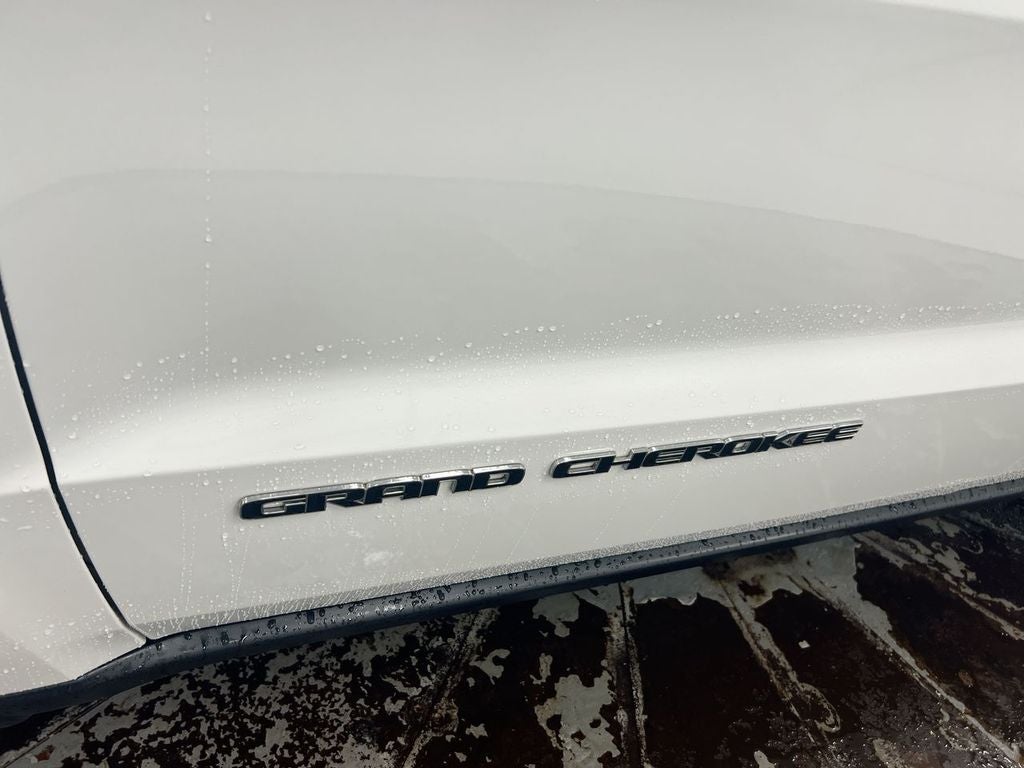 2020 Jeep Grand Cherokee Laredo