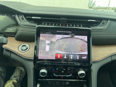 2023 Jeep Grand Cherokee Summit