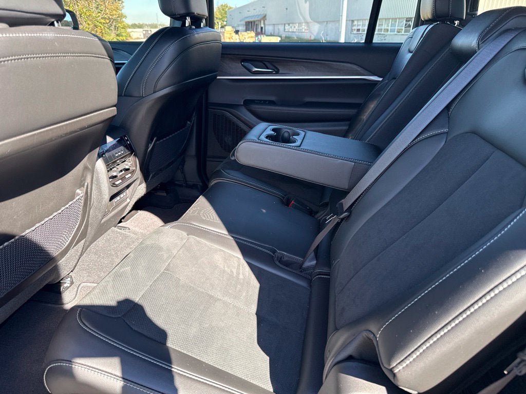 2026 Jeep Grand Cherokee L Altitude