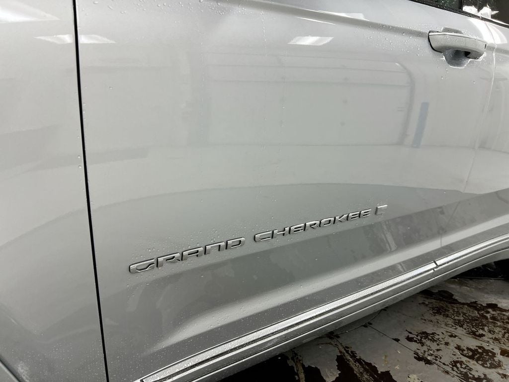 2023 Jeep Grand Cherokee L Summit