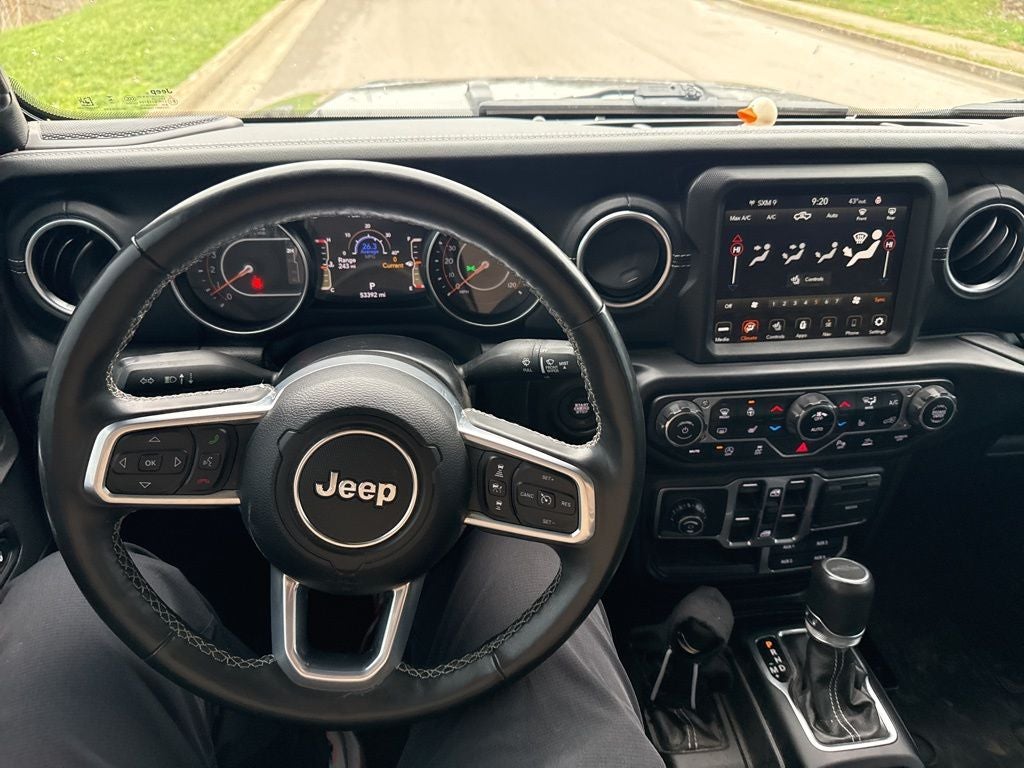 2022 Jeep Gladiator Overland