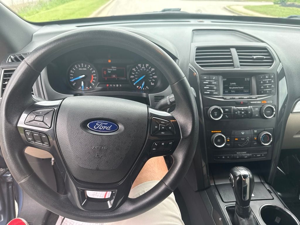 2019 Ford Explorer Base