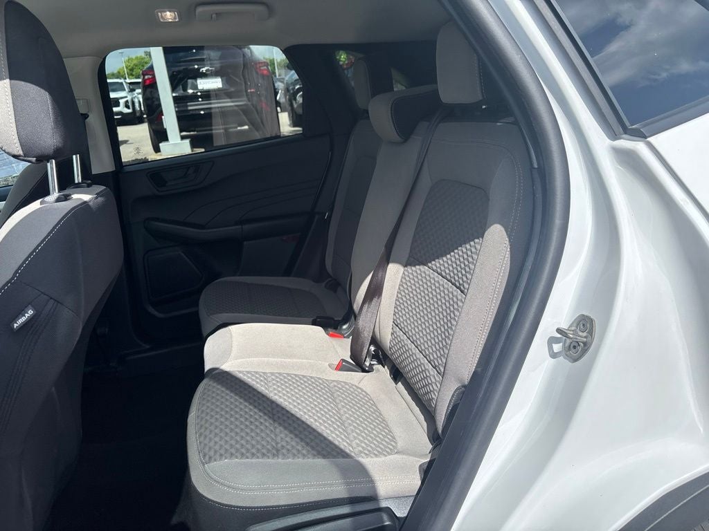 2022 Ford Escape Hybrid SE